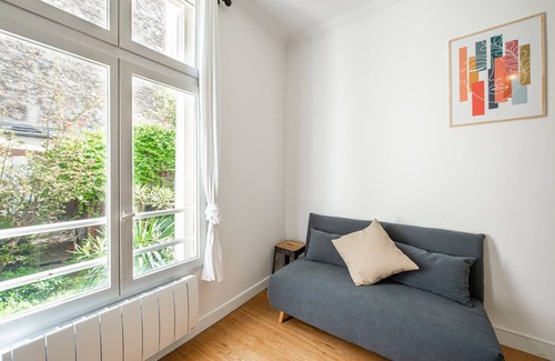 Levallois-Perret Apartment | Bright and cozy apartment, ideally located in Levallois Perret