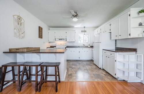 Zurich Cottage | Bungalow of Bliss - Family Cottage on Lake Huron