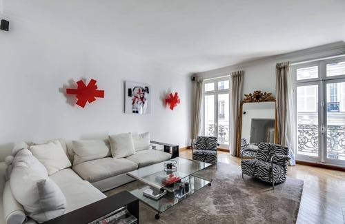 8th Arrondissement Apartment | Champs Elysees - Boetie 3b2b