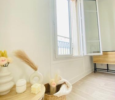 La Garenne-Colombes Apartment | Charmant studio calme, proche La Défense & Paris