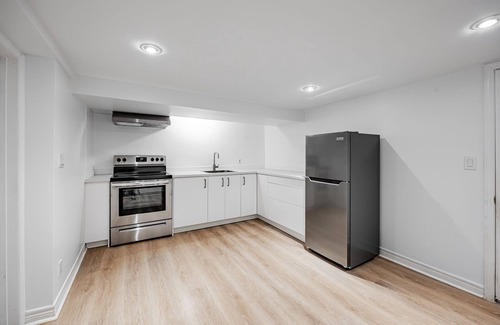 Earlscourt House | Charming 3 bedroom family home on quiet street in Toronto