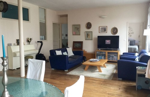 Hopital Saint-Louis Apartment | Charming 95m2 / 3 bedrooms. Canal St-Martin calm & bright