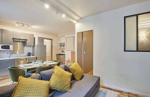 10th Arrondissement Apartment | Charming Apartment Center of Paris