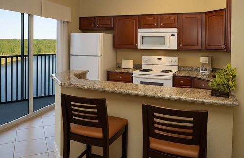 Taft Condo | Charming Condo near Convention Center: Save w/No Resort Fees! Condo Rental Only!