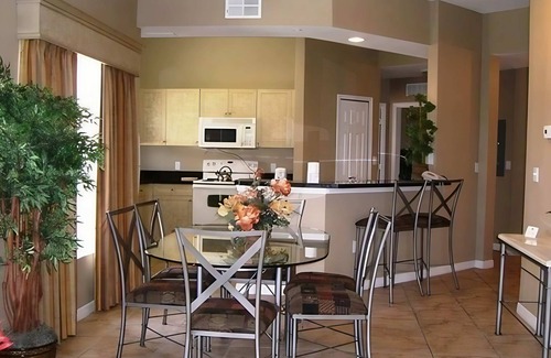 Taft Condo | Charming Condo near Convention Center: Save w/No Resort Fees! Condo Rental Only!