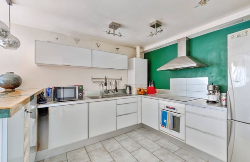 Les Puces de Saint-Ouen House | Charming house in Saint-Ouen-Sur-Seine - Welkeys
