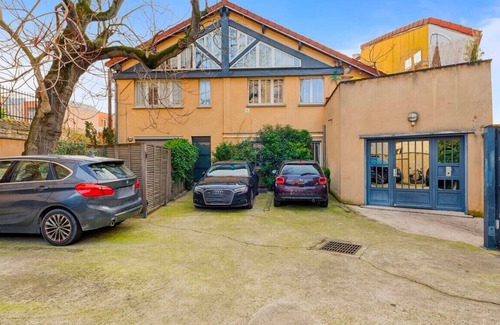 Les Puces de Saint-Ouen House | Charming house in Saint-Ouen-Sur-Seine - Welkeys