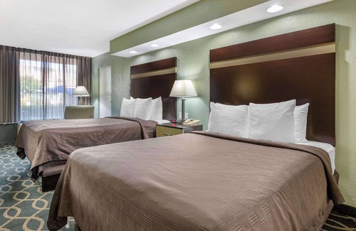 Florida Central Atlantic Coast Hotel | Clarion Inn Orlando International Drive - ICON Park