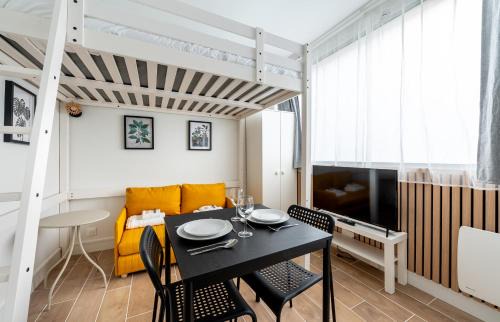 Epinettes Apartment | Close to Montmartre l Fully equipped studio