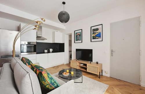 Quartier du Faubourg-Montmartre Apartment | CMG La Fayette - Montmartre