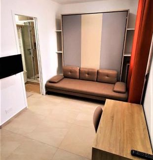 La Mare Apartment | Cosy et Chill studio Proche Paris et le Bourget , Ideal long séjour pour Couples et Professionnels