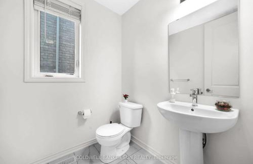 Adjala-Tosorontio House | Cozy 5 bedrooms & 5 bathrooms House