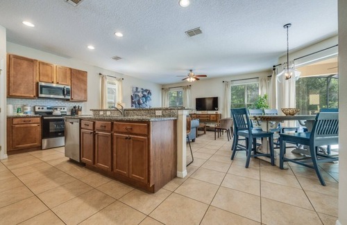 Bellavida Villa | Cozy and Near Disney Home In Bella Vida 4 Bedrooms