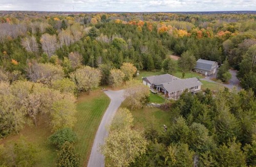 Greater Napanee House | Cozy Retreat On The Eastside Estate (8guests)