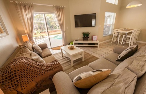 Haines City House | Dawn's Southern Dunes Vacation Home
