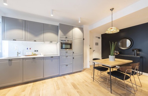 Faubourg-du-Roule Apartment | Diodati, 4 stars, Elegente & Trendy at few meters away from the Champs-Elysées