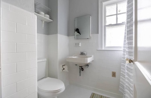Lake Eola Heights Apartment | Downtown Orlando| Lake Eola | Free Parking