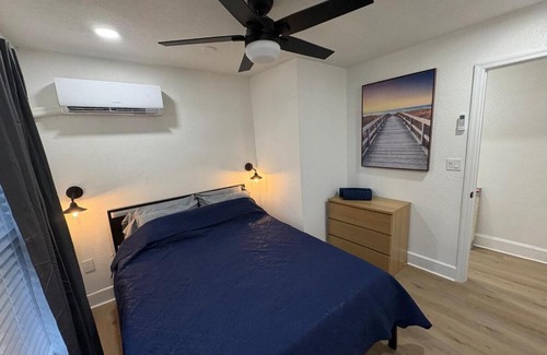 Historic Uptown Apartment | Downtown Zen 2-Bedrooms Private Bungalow