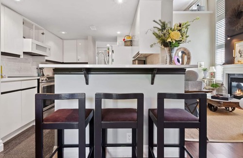 The Blue Mountains Condo | Elegant Sierra Lane Retreat (88780)