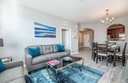 Florida Central Atlantic Coast Condo | Experience Pure Relaxation and Luxury in this Vista Cay Condo