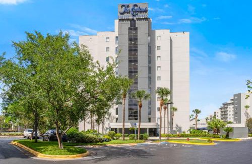Southwest Orlando Apartment | Fabulous Resort Condo with Heated Pool!