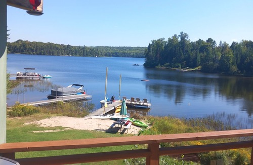 Machar Cottage | Family Friendly Lakeshore Cottage Built in 2008, Own Private Sandy Beach & Dock