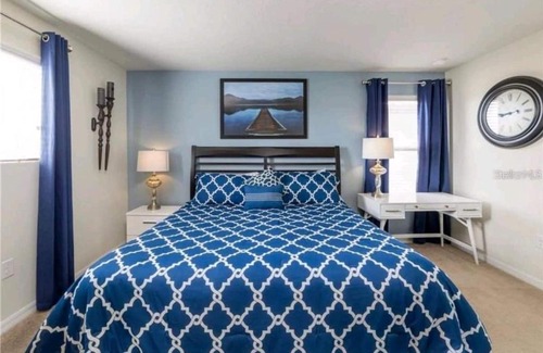 Four Corners House | Fantastic Home Close To Disney with Pool & Jacuzzi