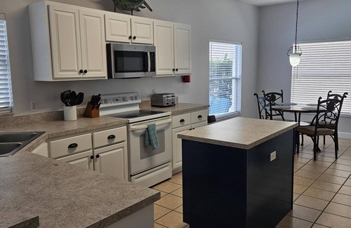 Kissimmee House | Fantastic pool home with south facing pool, in a gated community