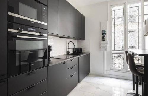 L'Europe Apartment | French Palace