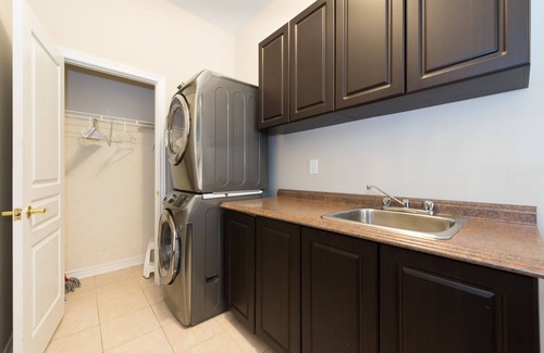 Brampton House | Fully Furnished Executive Home - Brampton (Toronto) Canada