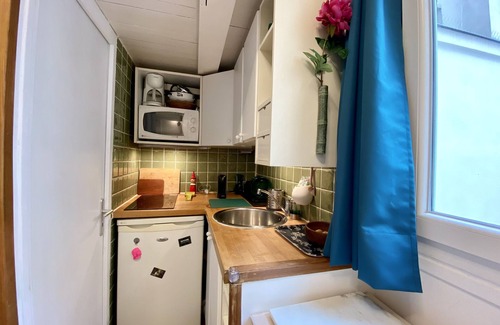 Saint-Gervais Apartment | Furnished mezzanine studio - Paris - Marais