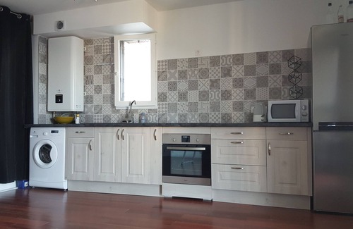 Villemomble Apartment | Gagny hyper center, near RER station, renovated studio flat