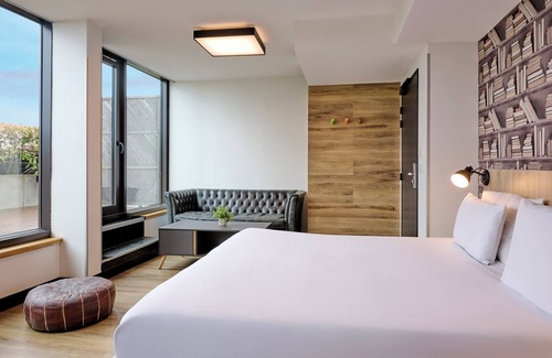 Hopital Saint-Louis Hostel | Generator Paris