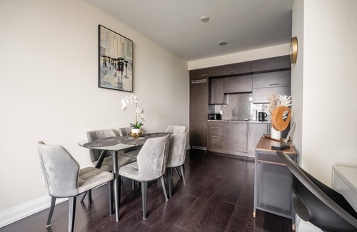 Willowdale Condo | GLOBALSTAY. Modern 1 Bedroom Condo In North York Skyscraper