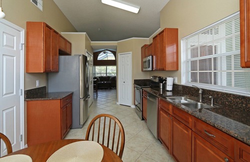 Kissimmee House | GORGEOUS POOL HOME IN QUIET TRANQUIL SETTING CLOSE TO ATTRACTIONS & OUTLETS