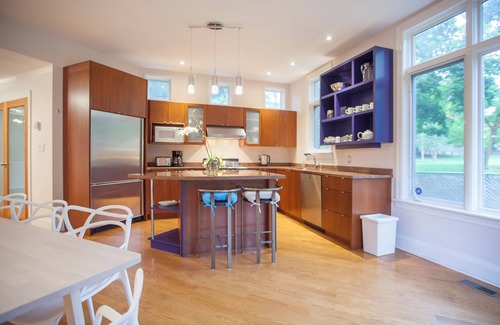 Cedarvale House | Grand Hillcrest Home