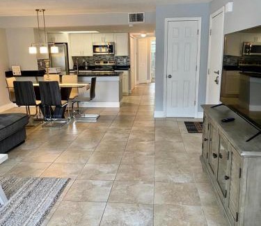 Kissimmee Apartment | Grand Holiday 3BR Getaway Condo near Disney Parks