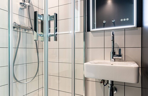 14th Arrondissement Hotel | Graphik Montparnasse