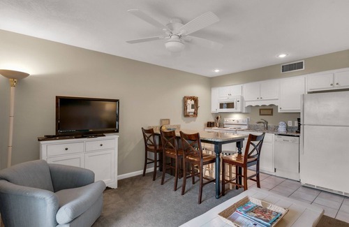 Miramar Beach House | Ground floor, Across from the Beach, Free Beach Service, Pool