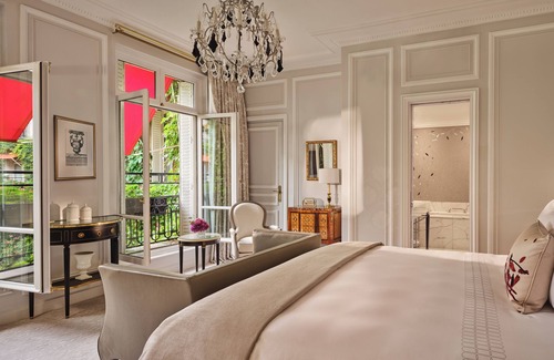 Champs-Elysees Other | Hôtel Plaza Athénée - Dorchester Collection