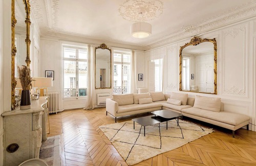 Quartier du Faubourg-Montmartre Apartment | Habitat Parisien - Luxury apartment 210m2- A/C