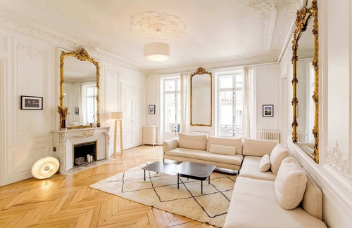 Quartier du Faubourg-Montmartre Apartment | Habitat Parisien - Luxury apartment 210m2- A/C