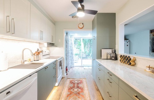 Bayview House | Harbor Mist - Fresh & Friendly in Marina District Private Oasis
