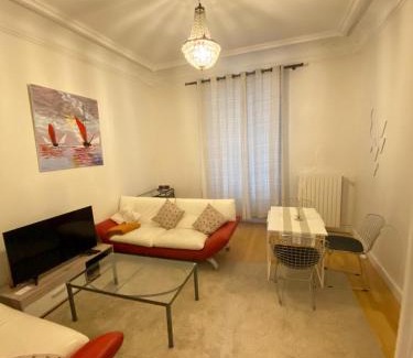 L'Europe Apartment | Haussmannien moderne 2 pièces quartier Europe du 8éme