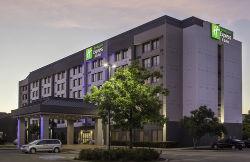 Sheridan Hotel | Holiday Inn Express & Suites Mississauga-Toronto Southwest, an Ihg Hotel