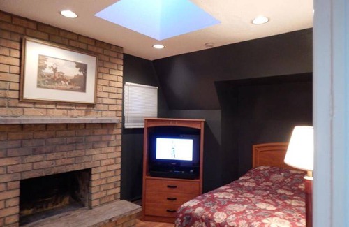 Upper Jarvis Hostel | Hostel ∙ 8 guests