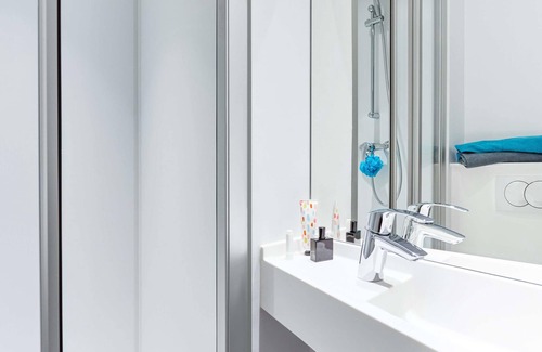 Roissy-en-France Hotel | hotelF1 Roissy CDG
