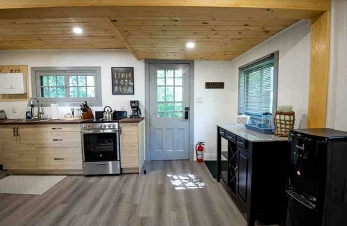 Fenelon Falls House | House ∙ 1 bedroom ∙ 4 guests