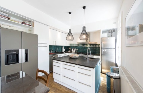 Issy-les-Moulineaux House | House ∙ 6 bedrooms ∙ 10 guests