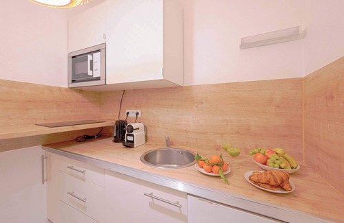 Issy-les-Moulineaux Apartment | Ideal Family Apartment